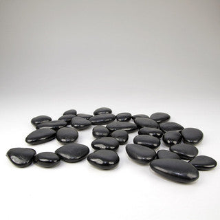 EnviroPebbles – Black Recycled Plastic Pebbles