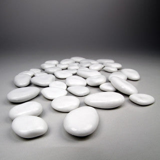 EnviroPebbles – White Recycled Plastic Pebbles